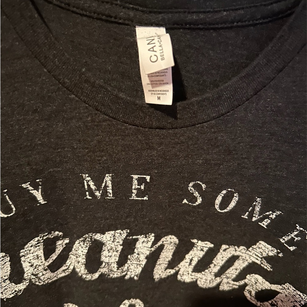 ⚾️ Buy Me Some Peanuts and Crackerjacks Graphic T-Shirt Unisex Medium ⚾️ - Picture 3 of 3